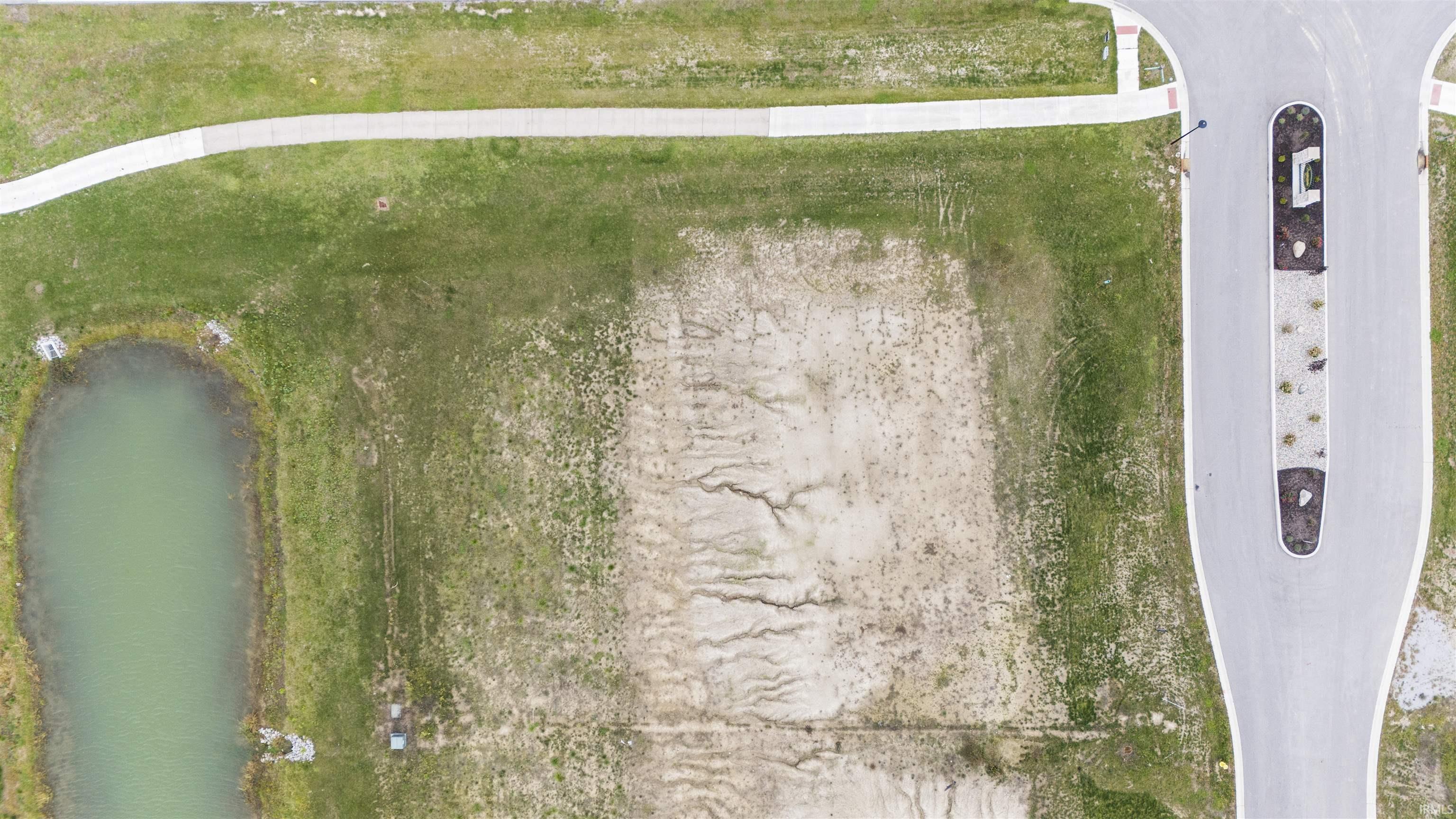 2224 Golfview Auburn, IN 46706 - Photo 4 of 7