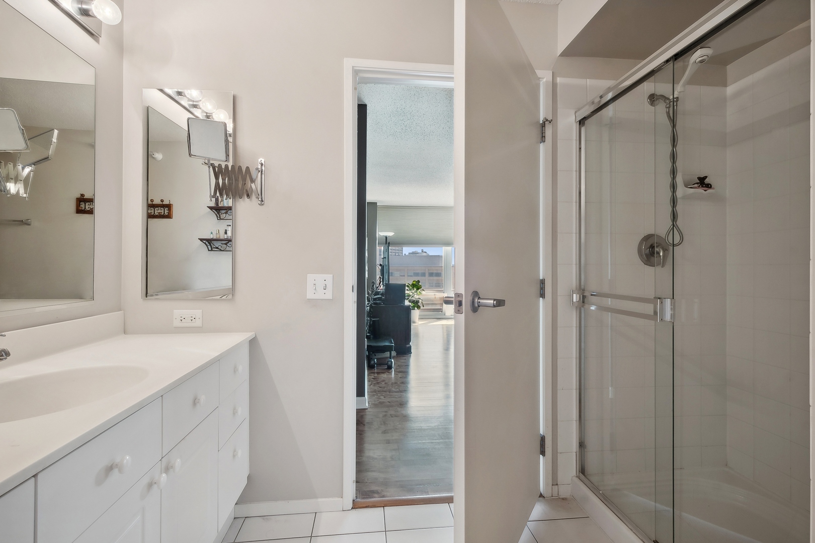 1720 Maple Avenue, Unit 910 Evanston, IL 60201 - Photo 8 of 16