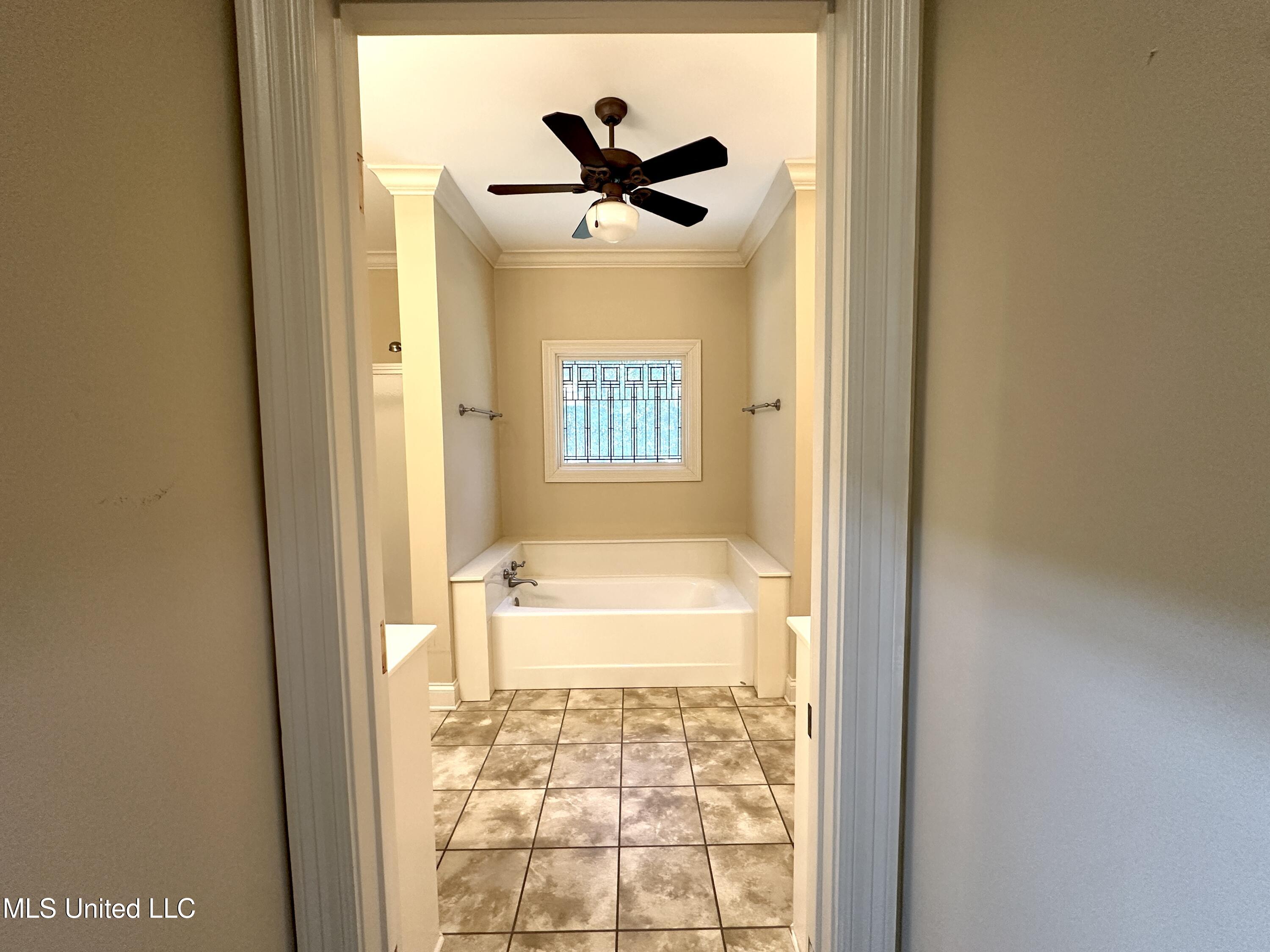 306 Cherokee Drive McComb, MS 39648 - Photo 27 of 37 IMG_8464