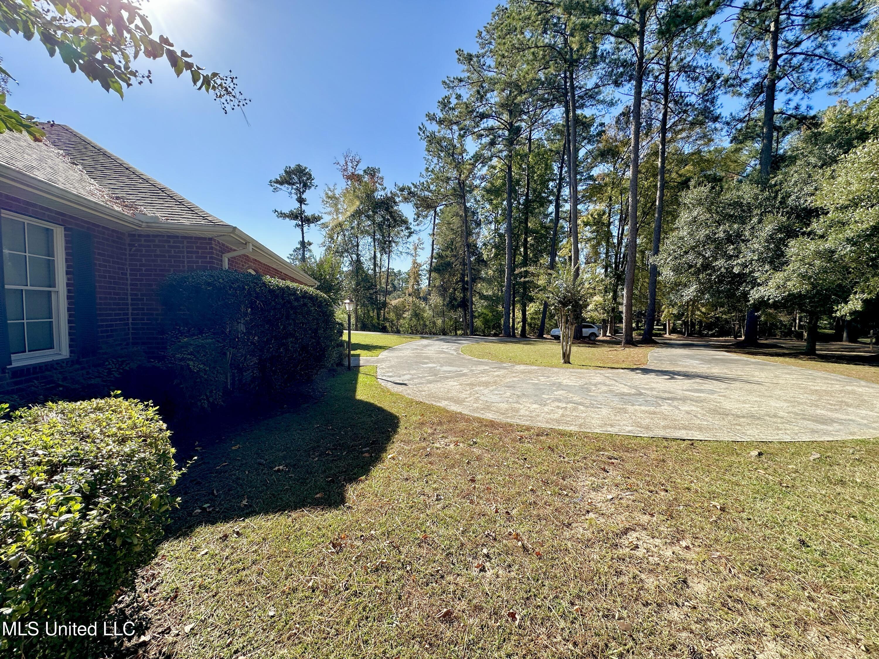 306 Cherokee Drive McComb, MS 39648 - Photo 37 of 37 IMG_8431