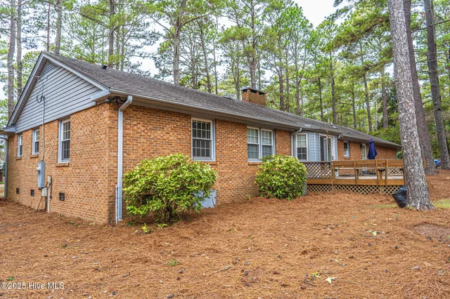 $465,000 | 202 Downing Place, Southern Pines, NC 28387