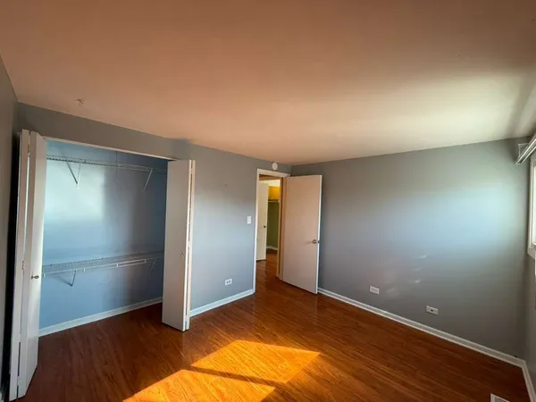$2,295 | 1945 Hancock Drive, Unit 1945, Hoffman Estates, IL 60169