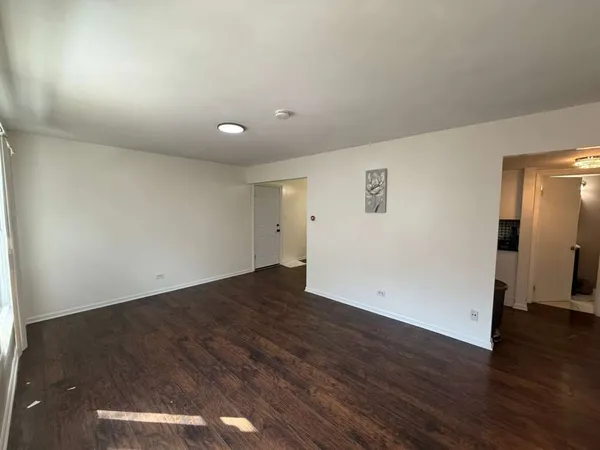 $2,295 | 1945 Hancock Drive, Unit 1945, Hoffman Estates, IL 60169