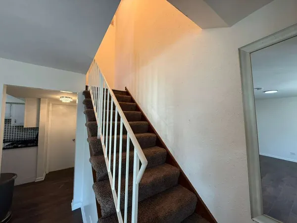 $2,295 | 1945 Hancock Drive, Unit 1945, Hoffman Estates, IL 60169