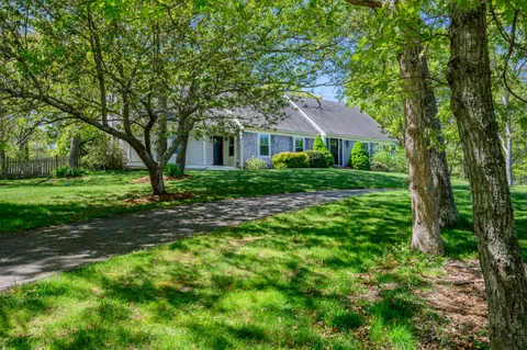 $995,000 | 284 Braggs Lane, Barnstable, MA 02630