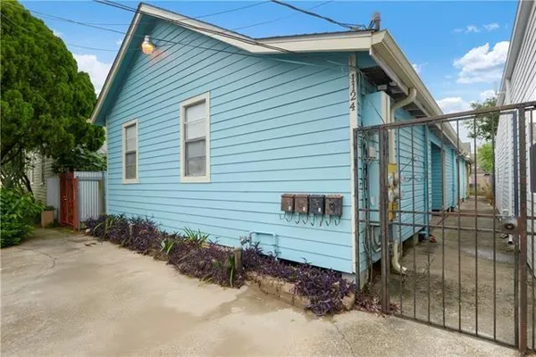 $950 | 1124 Cherokee Street, Unit 4, New Orleans, LA 70118