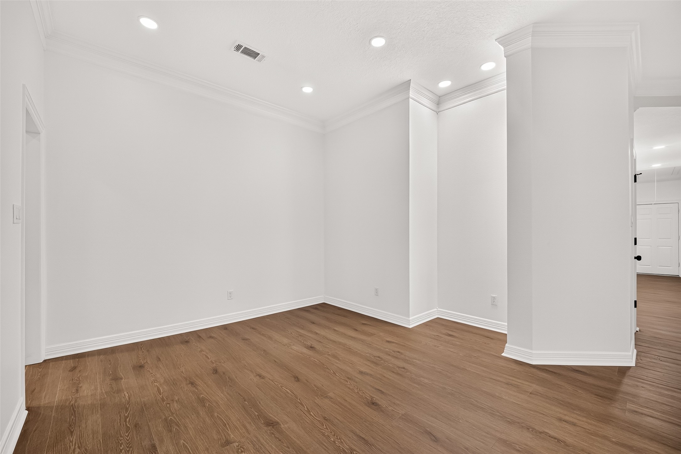 4415 Country Club View Baytown, TX 77521 - Photo 15 of 50