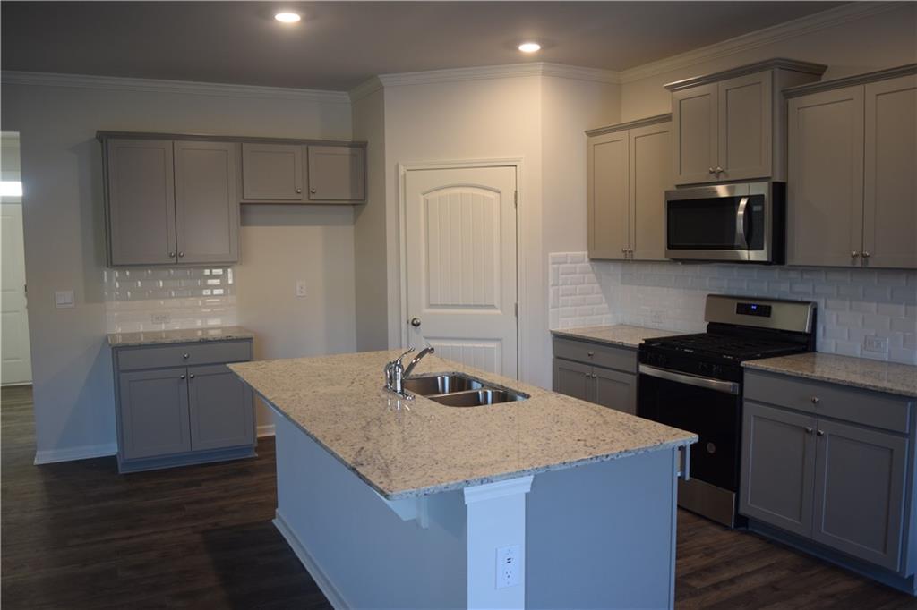 4680 Trefoil Path Cumming, GA 30040 - Photo 9 of 38