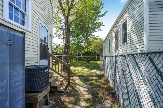 $1,350 | 3725 Orleans Avenue, Unit 3725, New Orleans, LA 70119