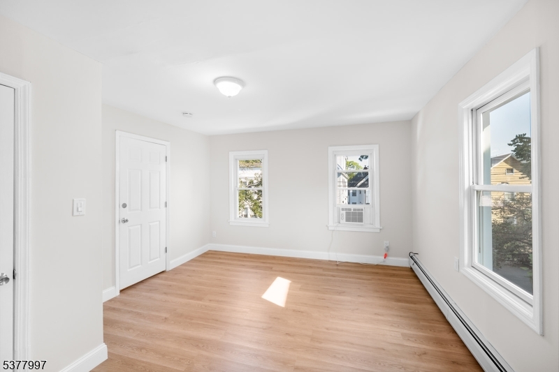 16 New Street, Unit 2 Montclair, NJ 07042 - Photo 12 of 17