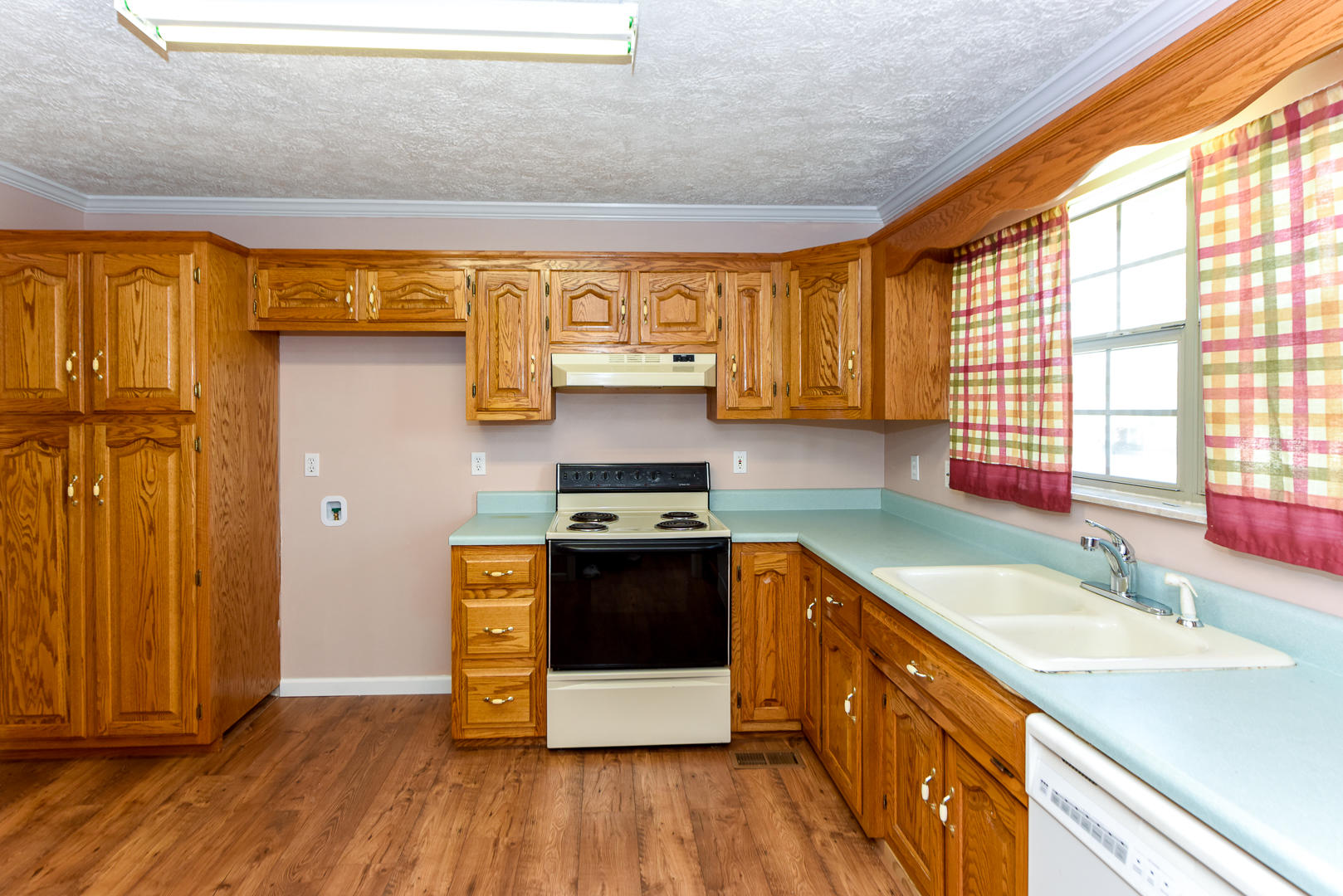 4135 Pea Ridge Road Maryville, TN 37804 - Photo 9 of 32 4135 Pea Ridge Rd (29)