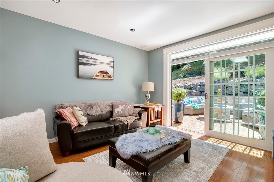 9419 Odin Way Bothell, WA 98011 - Photo 4 of 25 Gallery Image 4