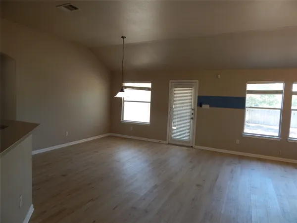 $2,250 | 601 Abbeyglen Castle Drive, Pflugerville, TX 78660