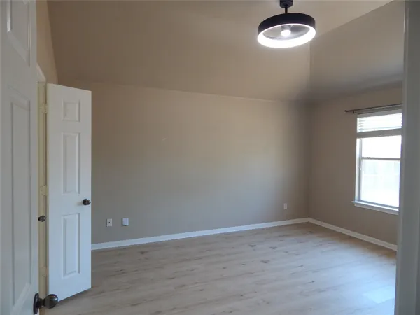 $2,250 | 601 Abbeyglen Castle Drive, Pflugerville, TX 78660