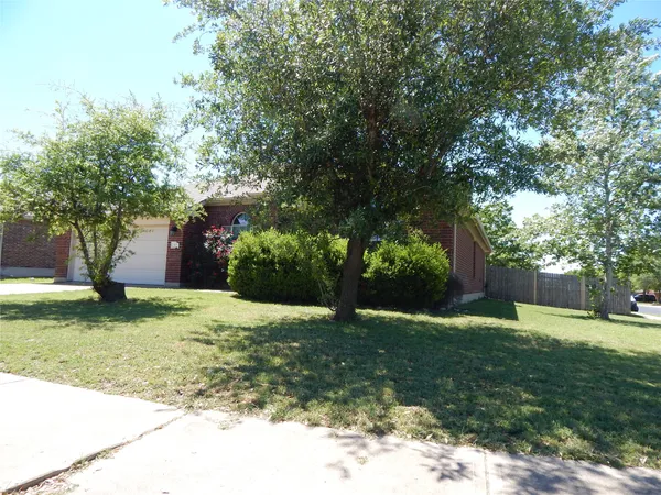 $2,250 | 601 Abbeyglen Castle Drive, Pflugerville, TX 78660