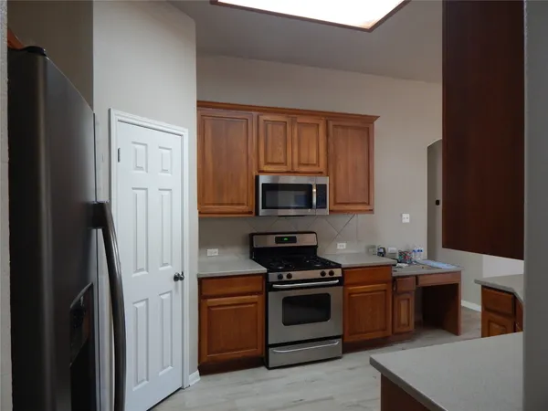 $2,250 | 601 Abbeyglen Castle Drive, Pflugerville, TX 78660