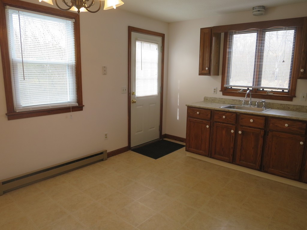 16 Lynch Road Wales, MA 01081 - Photo 5 of 19