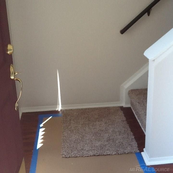 1613 O'Neil Circle, Unit 111 Rochester Hills, MI 48307 - Photo 2 of 33