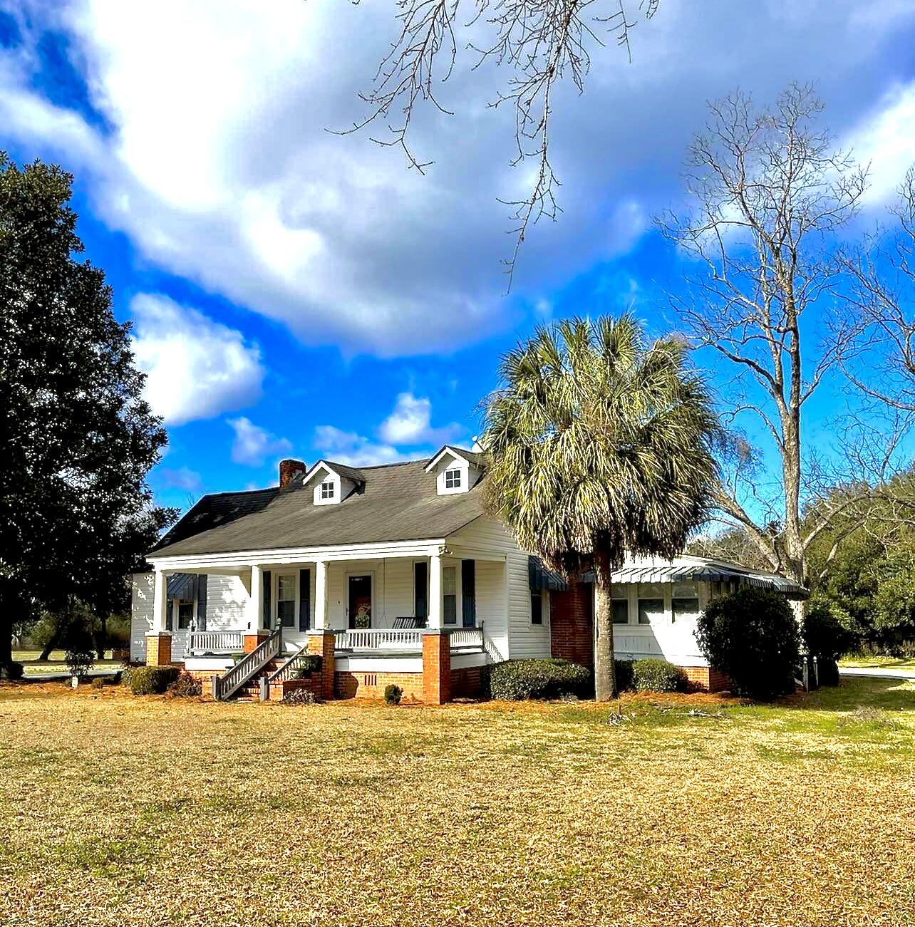 4580 Cade Road Cades, SC 29518 - Photo 1 of 10 704587DB-6760-4D7C-8534-8BA83095B234_1_2