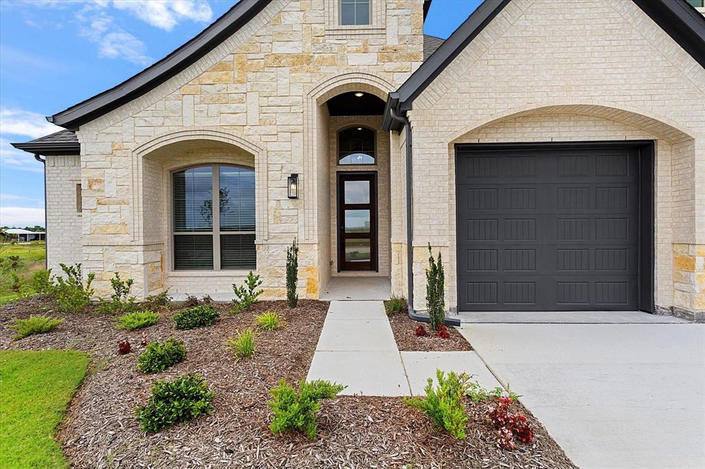 109 Brahman Street Venus, TX 76084 - Photo 3 of 30