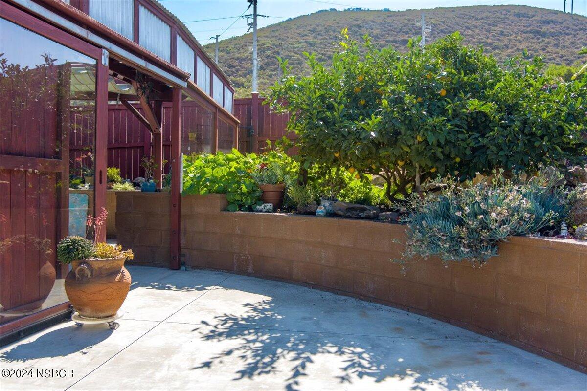 313 Somerset Place Lompoc, CA 93436 - Photo 43 of 59 a view of a backyard