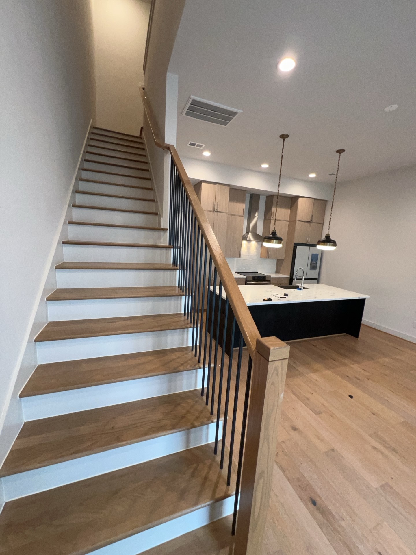 2414 Gray Street Houston, TX 77003 - Photo 3 of 14 a view of entryway and hall