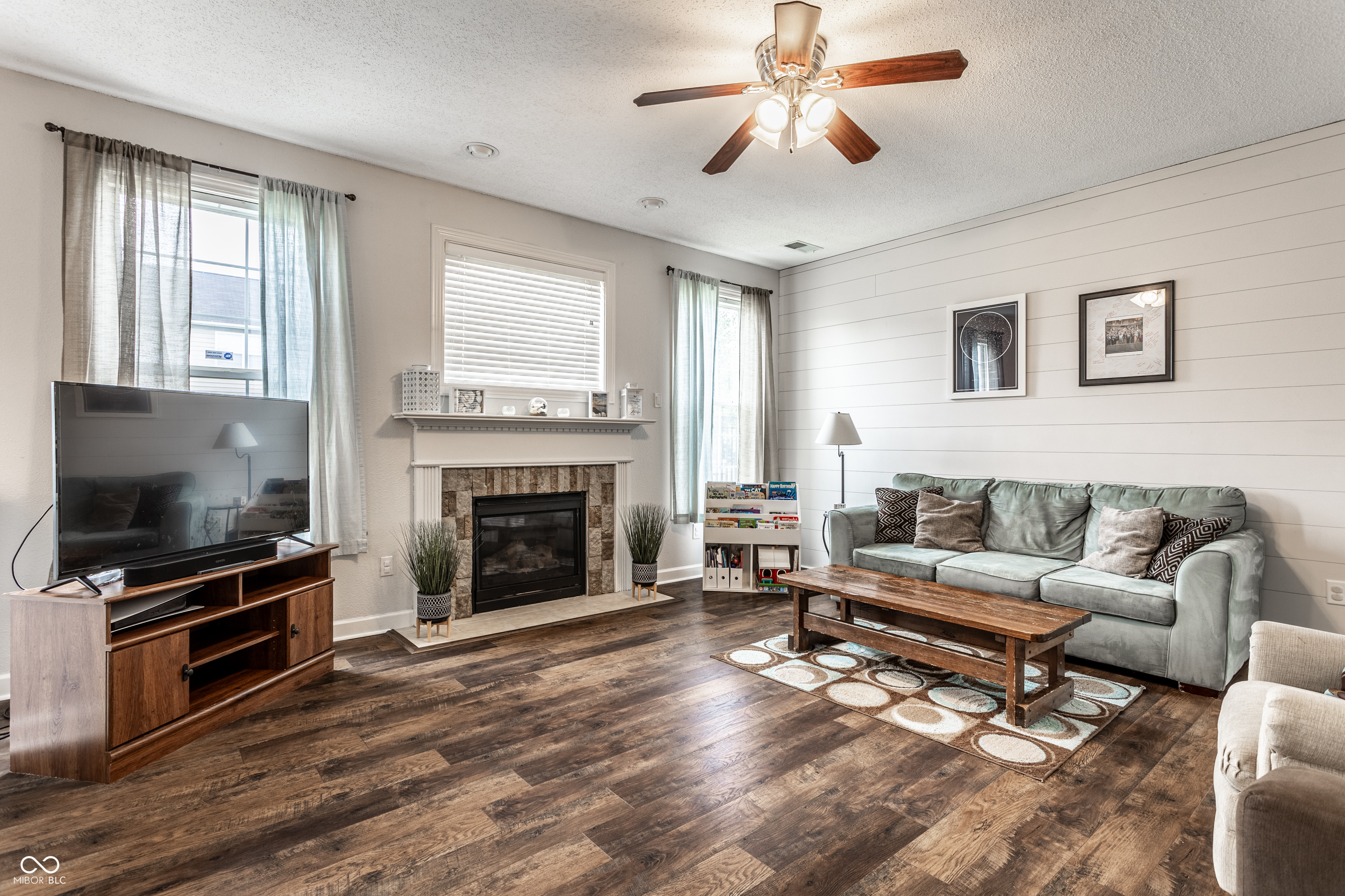 12376 Schoolhouse Road Fishers, IN 46037 - Photo 13 of 32 Gallery Image 13
