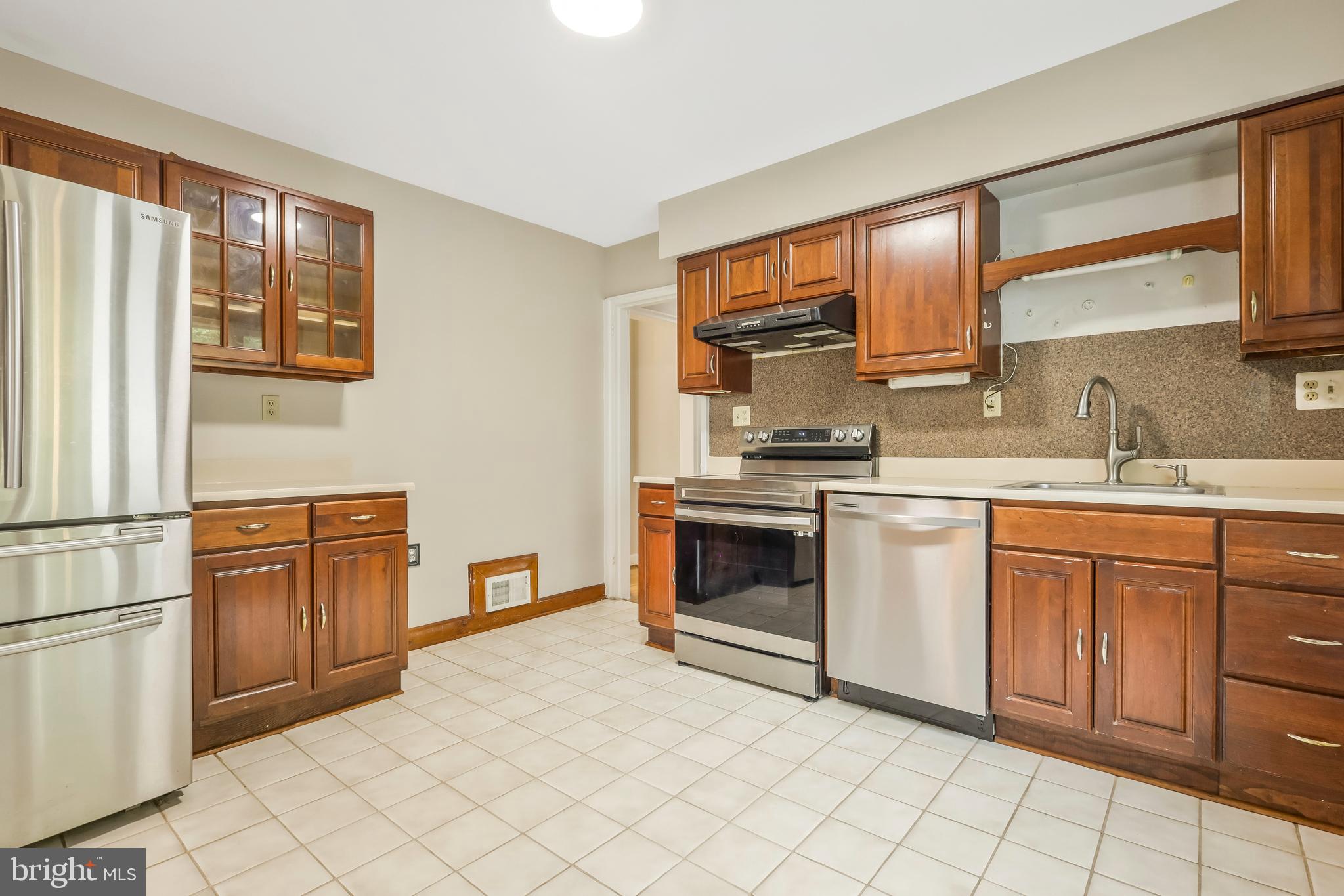 2910 Graham Road Falls Church, VA 22042 - Photo 11 of 52