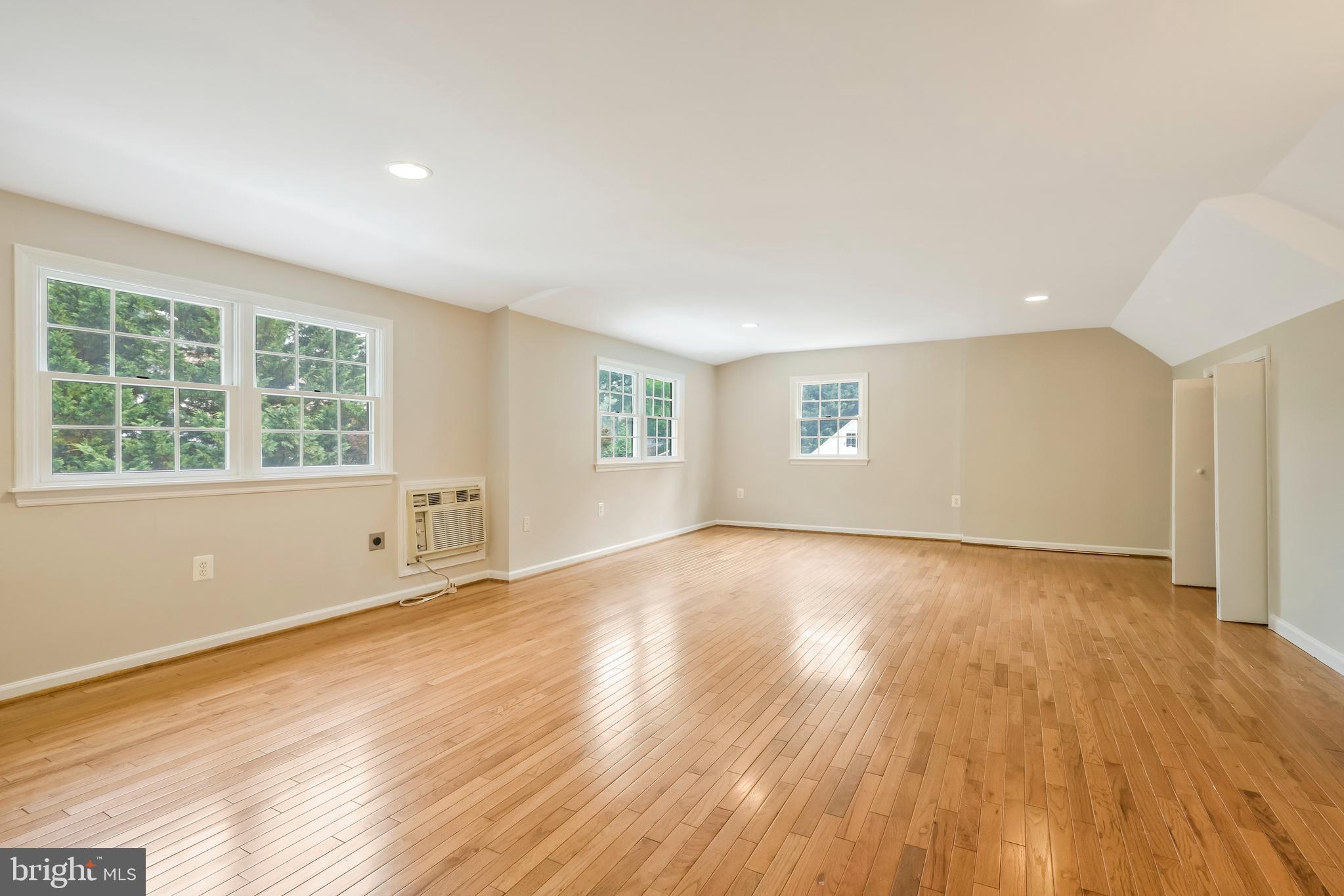 2910 Graham Road Falls Church, VA 22042 - Photo 28 of 52