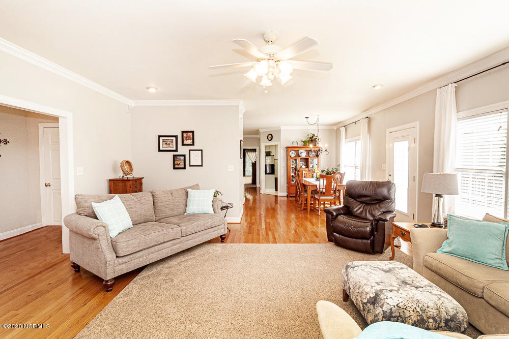 2189 James Road Nashville, NC 27856 - Photo 3 of 22 Nice open layout! Hardwood flooring!