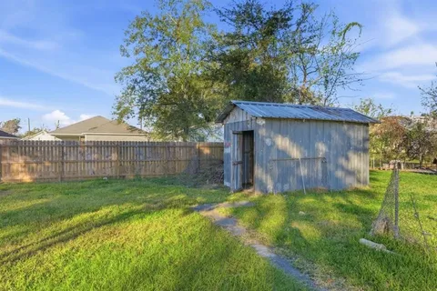 $73,500 | 2506 Demarest Street, Lake Charles, LA 70601