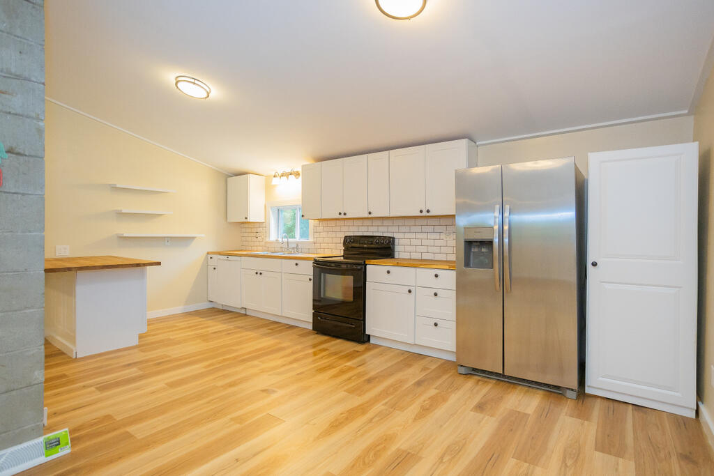 229 Morse Hill Road Jay, ME 04239 - Photo 3 of 35 sandy-river-realty-2