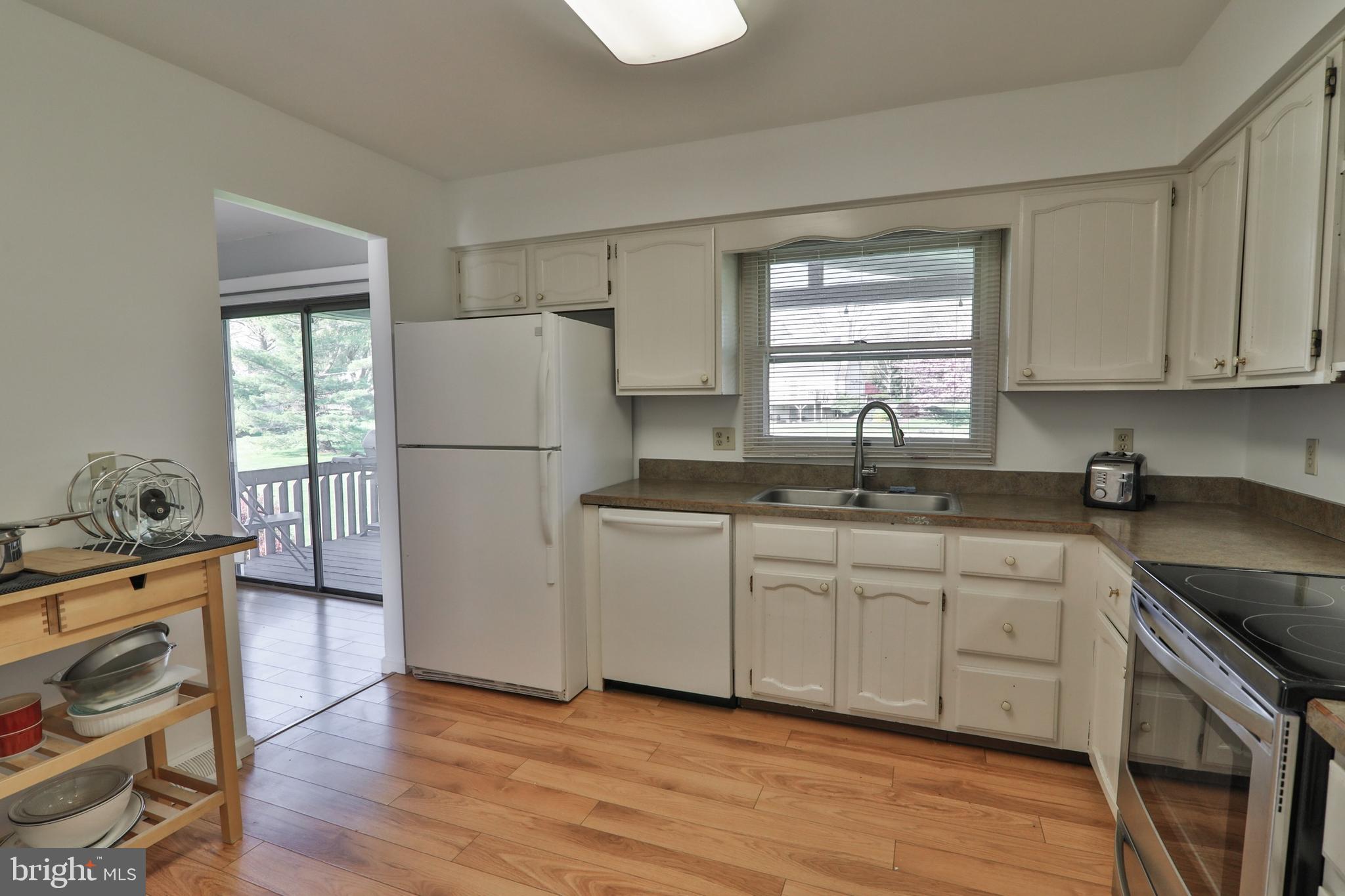 1528 Russett Road Orefield, PA 18069 - Photo 10 of 25 Gallery Image 10