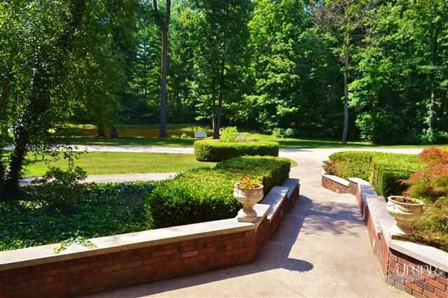10808 Bethel Road Fort Wayne, IN 46818 - Photo 3 of 30
