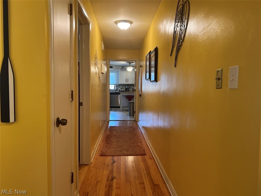759 Truesdale Road Youngstown, OH 44511 - Photo 13 of 37 Hallway with light hardwood / wood-style floors