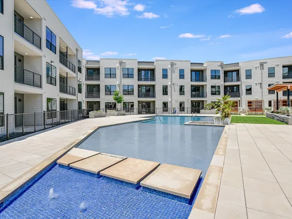 $405,000 | 1701 Simond Avenue, Unit 614, Austin, TX 78723