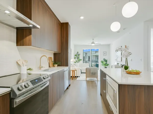 $405,000 | 1701 Simond Avenue, Unit 614, Austin, TX 78723