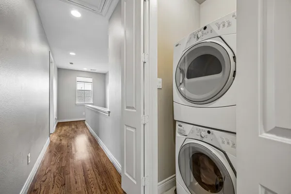 $3,200 | 622 Rutland Street, Unit D, Houston, TX 77007