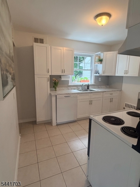 11 Monroe Avenue Roseland, NJ 07068 - Photo 7 of 15