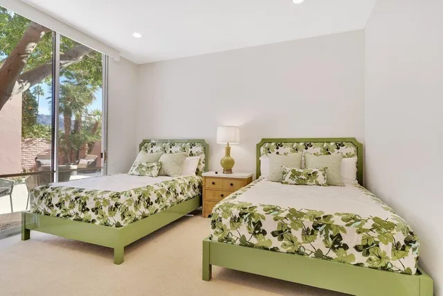 $12,000 | 47126 El Menara Circle, Palm Desert, CA 92260