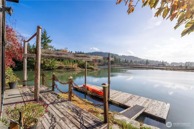 $635,000 | 5025 Mud Bay Road Northwest, Olympia, WA 98502