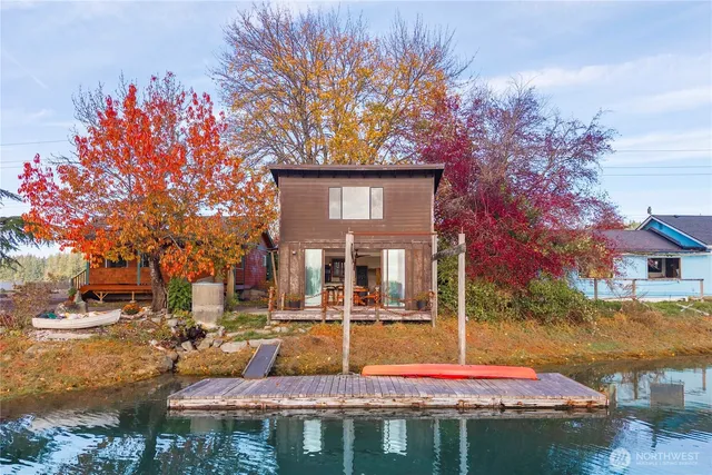 $635,000 | 5025 Mud Bay Road Northwest, Olympia, WA 98502