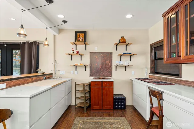 $635,000 | 5025 Mud Bay Road Northwest, Olympia, WA 98502