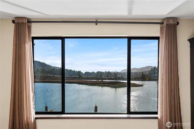 $635,000 | 5025 Mud Bay Road Northwest, Olympia, WA 98502