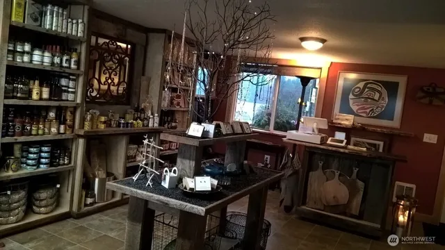 $635,000 | 5025 Mud Bay Road Northwest, Olympia, WA 98502