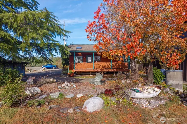 $635,000 | 5025 Mud Bay Road Northwest, Olympia, WA 98502