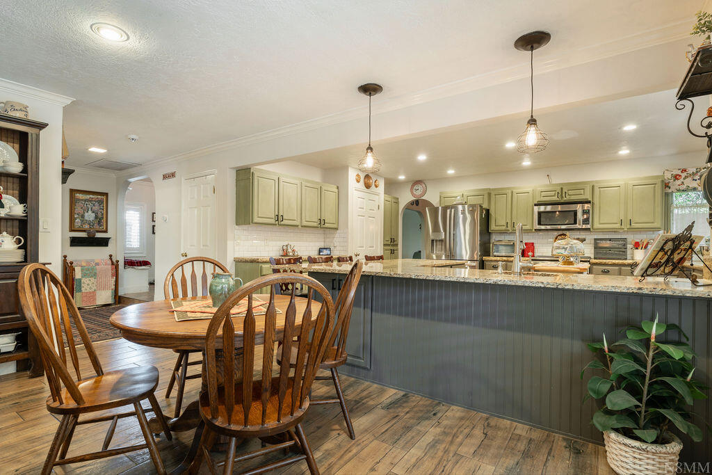 545 South Valley View Drive, Unit 67 St. George, UT 84770 - Photo 17 of 45 Dining Nook