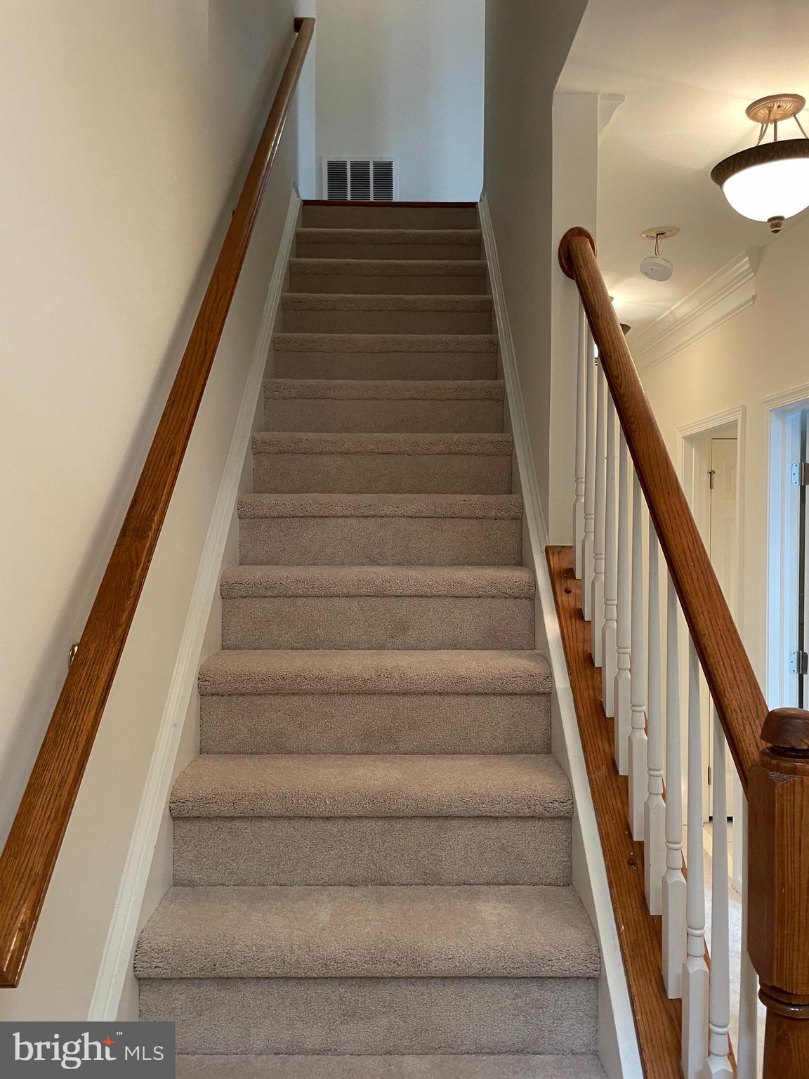 25111 Monteith Terrace Chantilly, VA 20152 - Photo 26 of 34 a view of entryway