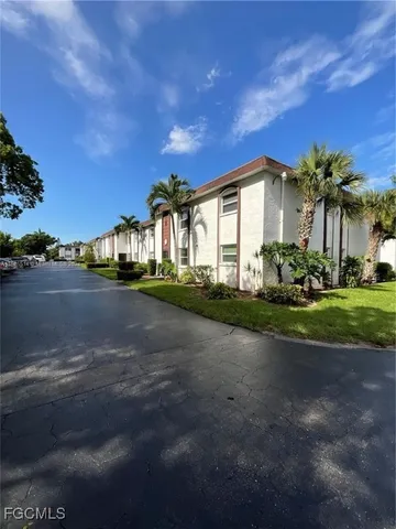 $1,450 | 2828 Jackson Street, Unit I3, Fort Myers, FL 33901