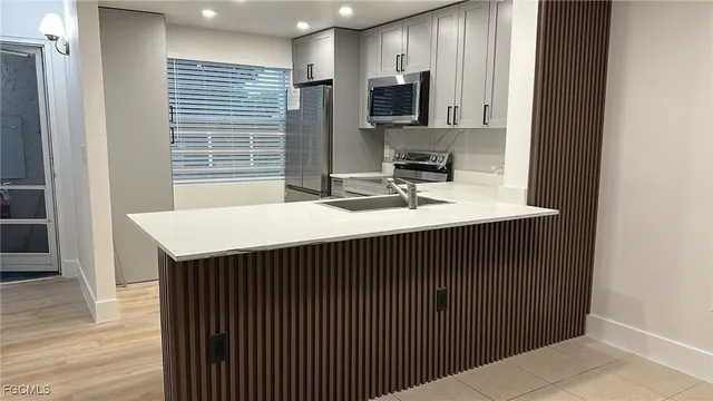 $1,450 | 2828 Jackson Street, Unit I3, Fort Myers, FL 33901